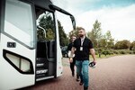 Guests arrive by bus at SK Tes Rotterdam